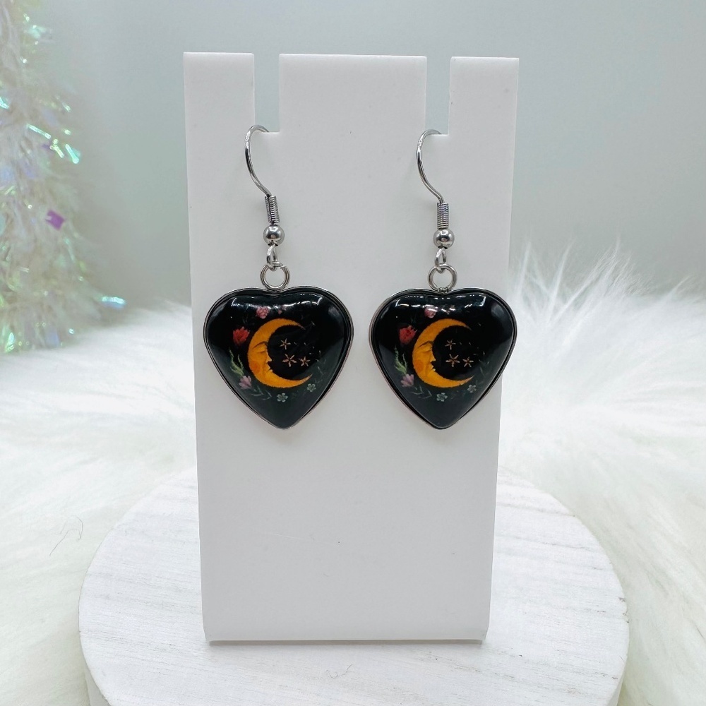 Vintage Heart-Shaped Moon Drop Earrings